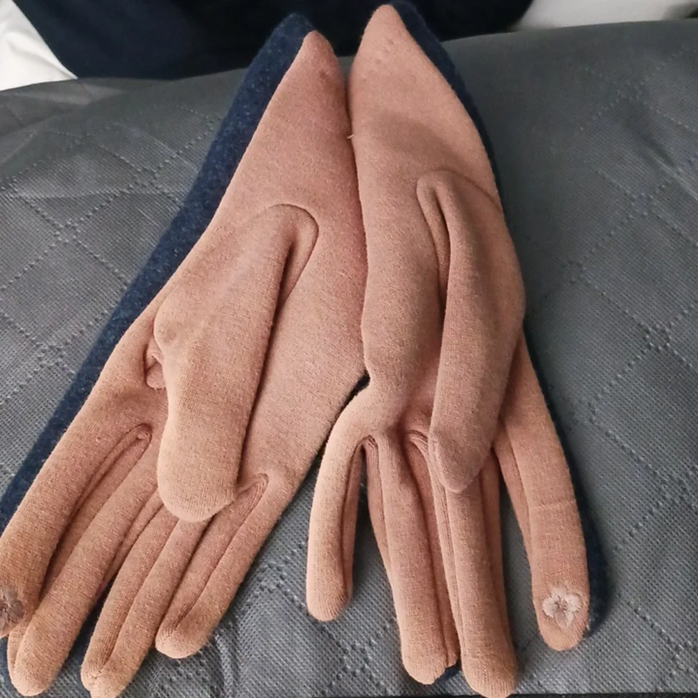 Fancy Gloves New